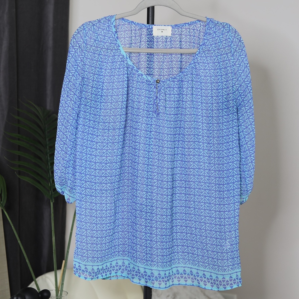 Everly Navy & Light Blue Sheer blouse Quarter inch